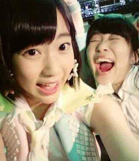 这抢镜真是丧心病狂啊人物gif搞笑图片