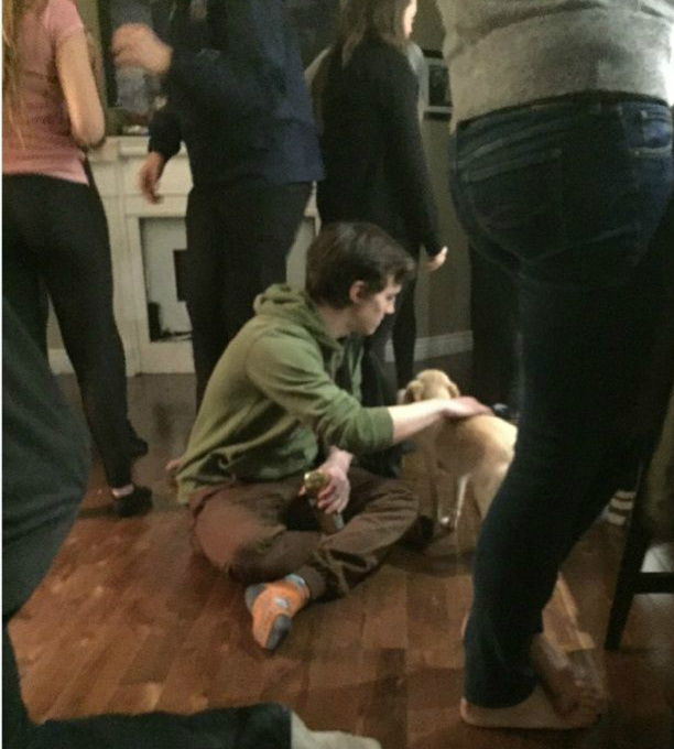 可以预感到跨年时候的自己人物gif搞笑图片