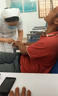 护士妹子给哥来个痛快的吧人物gif搞笑图片