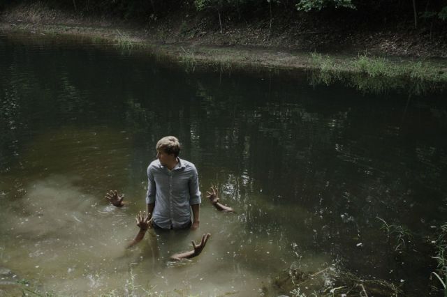 恐怖的僵尸人物gif搞笑图片