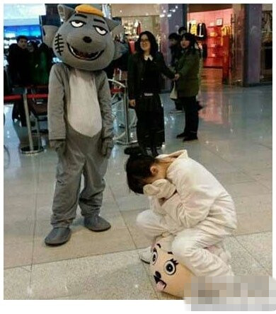 好好说，你怎么对待喜羊羊了！人物gif搞笑图片