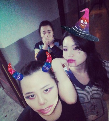 妹子们吃药了吗人物gif搞笑图片