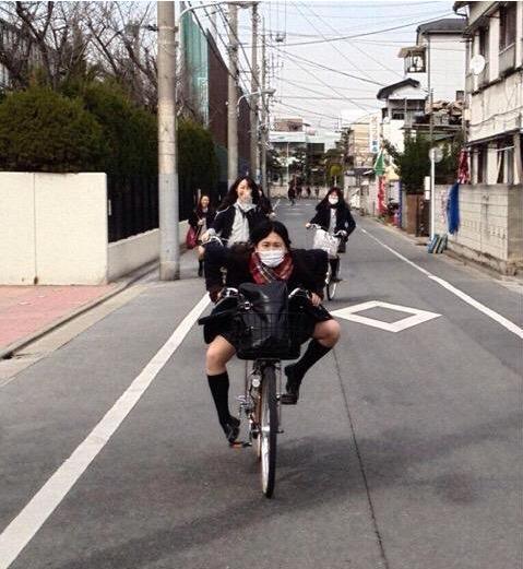 螃蟹变的啊人物gif搞笑图片