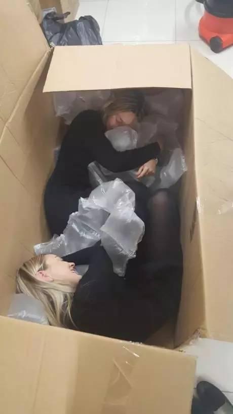 热卖商品人物gif搞笑图片