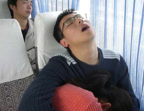 兄弟，你的表情真到位人物gif搞笑图片