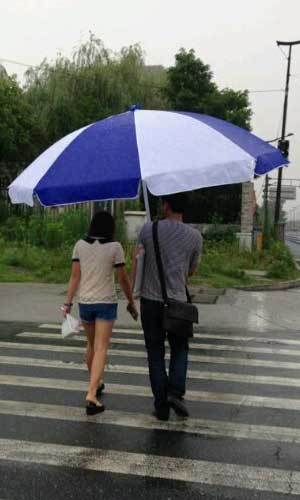 找个这样的男人嫁了人物gif搞笑图片