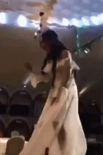 我的婚礼我做主人物gif搞笑图片