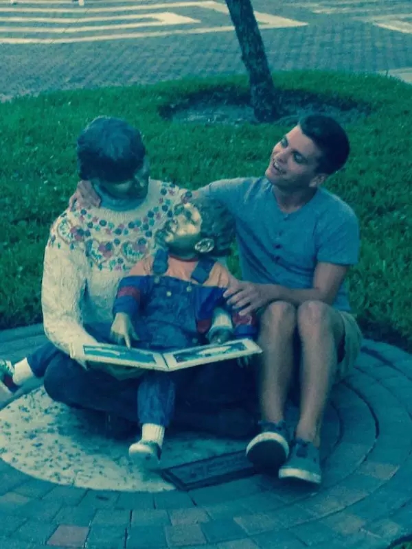 毫无违和感人物gif搞笑图片