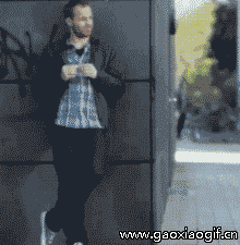 碰到女屌丝也是醉了社会gif搞笑图片