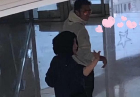 王菲谢霆锋合体现场狗仔照片社会gif搞笑图片