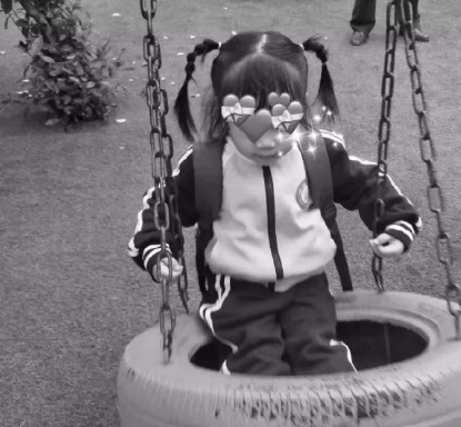 男子将女儿遗忘在车内致死新闻图社会gif搞笑图片