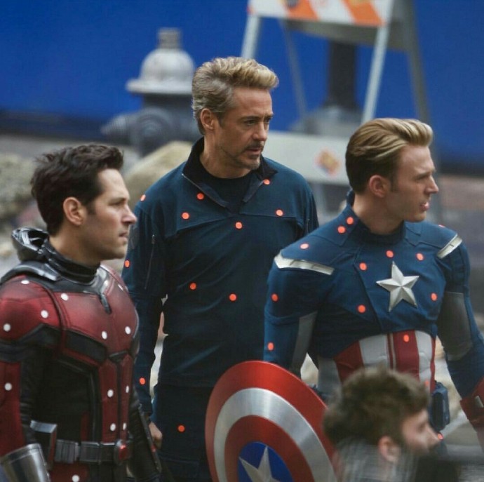 复仇者联盟4片场花絮图社会gif搞笑图片