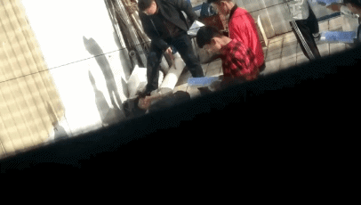 老师打处罚打学生gif图社会gif搞笑图片