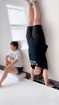 自己多重，是心里没数社会gif搞笑图片