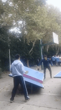 贫穷练就了一身本事社会gif搞笑图片