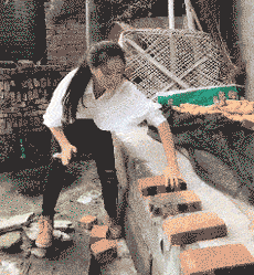 美女这让你能的，那个男的能要你社会gif搞笑图片