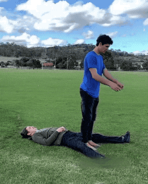 我拿我的下半身堵你这一跳社会gif搞笑图片