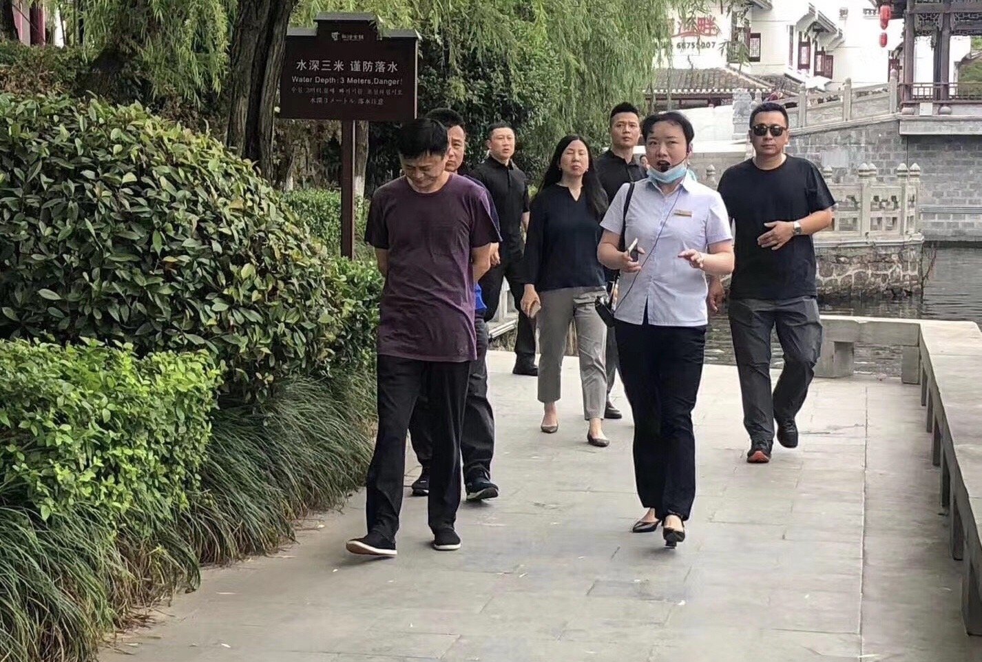 马云合肥行社会gif搞笑图片