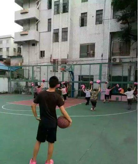 去他妈的篮球梦体育gif搞笑图片