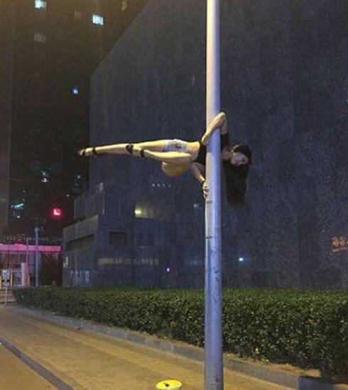 心中有梦哪里都是舞台体育gif搞笑图片