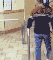 牛人餐馆旋杆体育gif搞笑图片