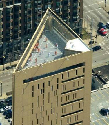 那么问题来了，谁去捡球呢？体育gif搞笑图片