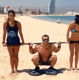 只要举起来，我们都归你体育gif搞笑图片