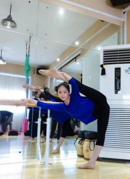 身材好的妹子气质就是好体育gif搞笑图片