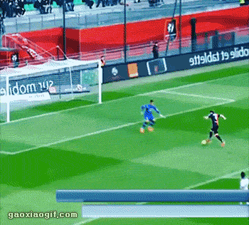 神一样的队友，想进门？体育gif搞笑图片