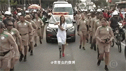 机会难得，快来自拍一张体育gif搞笑图片