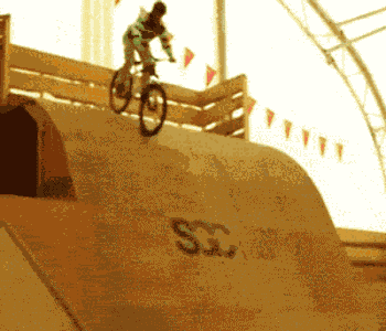 不对准就插入吗？体育gif搞笑图片