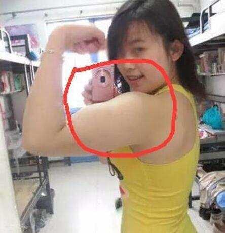 小伙子，你长大了会后悔现在对美女所做的一切体育gif搞笑图片