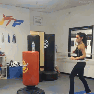 厉害了，妹子体育gif搞笑图片