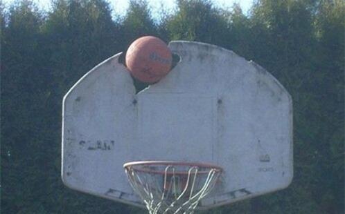 头一次打球碰见这种情况体育gif搞笑图片