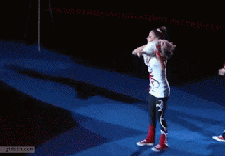 会体操的妹子真会玩体育gif搞笑图片