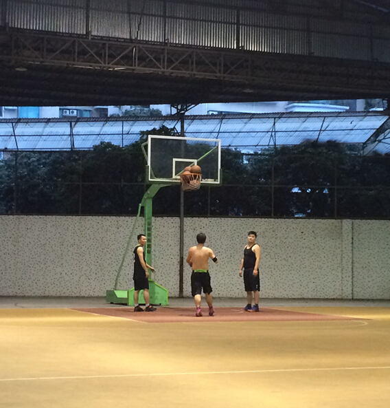 这比赛没法打了体育gif搞笑图片