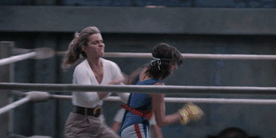 3分摔角美女剧越撕越热血!体育gif搞笑图片