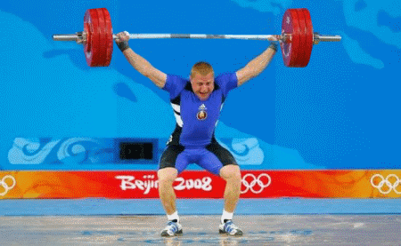 棍子撑不住！断了体育gif搞笑图片