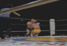 脸在地上摩擦体育gif搞笑图片