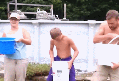 恶搞自己儿子体育gif搞笑图片