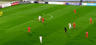 西班牙钝刀开窍了 破531天球荒体育gif搞笑图片