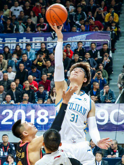 郭艾伦晋级CBA半决赛比赛图片体育gif搞笑图片