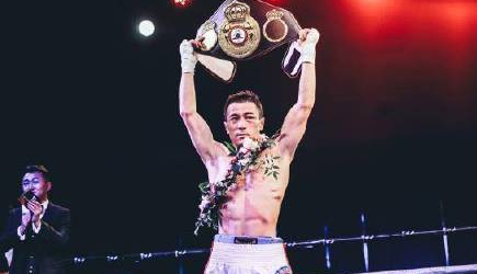 乌兰首夺WBA国际金腰带图片体育gif搞笑图片