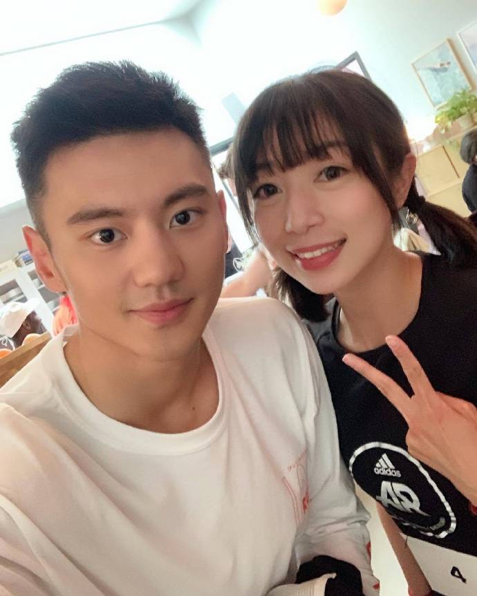 宁泽涛和粉丝的合照图体育gif搞笑图片