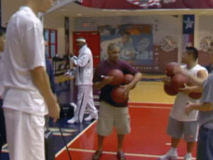 姚明打球失误搞笑gif图体育gif搞笑图片