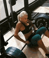 肌肉性感美女体育运动健身的GIF动态图体育gif搞笑图片