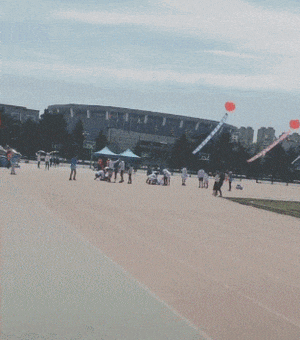 作为医生，早跑到一秒我们就多一份希望体育gif搞笑图片