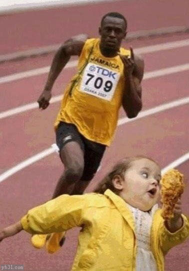 叔叔别追了，我给你吃体育gif搞笑图片