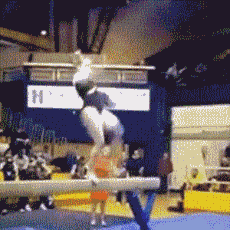 在上面晃了一个小时才站稳体育gif搞笑图片