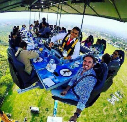 墨西哥的一家空中餐厅综合gif搞笑图片